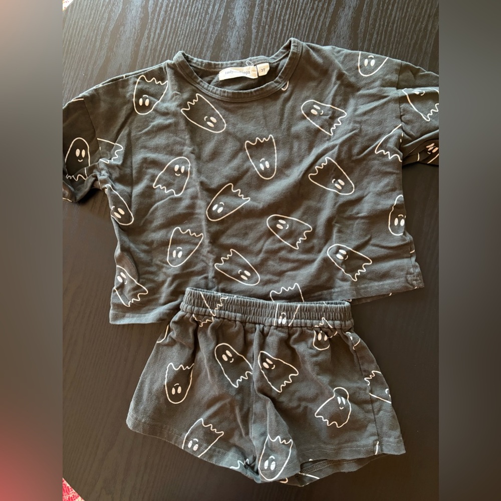 indy & pippa 3T ghosts shorts set